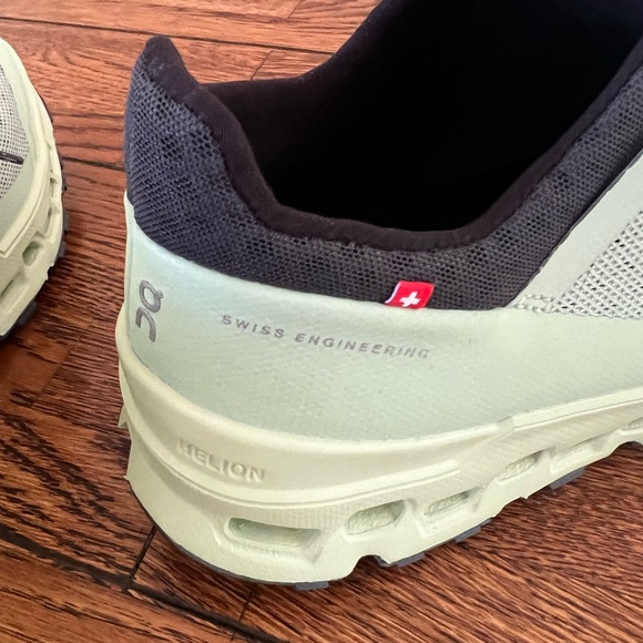 On Cloudultra Vine/Meadow Running Shoes Sneakers New 9 Snug Fit - Picture 5 of 5